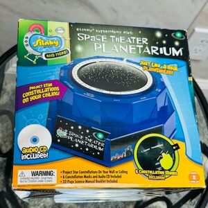 Slinky Space Theater Planetarium - Constellation Projector & Science Kit - New!